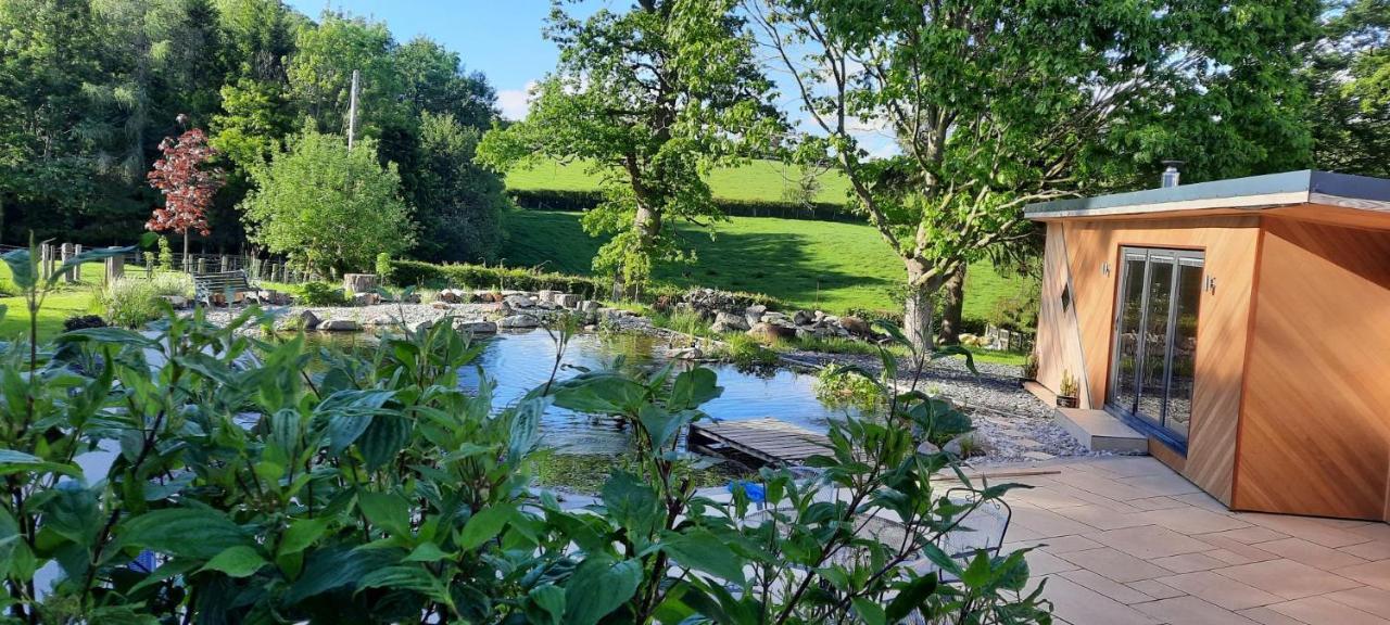 Mid-Wales Farmhouse, Swimming Pool, Tranquil Countryside Views, Sleeps 14 Meifod Exterior photo